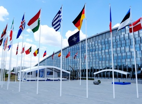 Șefii serviciilor de informații din cadrul NATO au discutat despre combaterea atacurilor cibernetice și a dezinformării